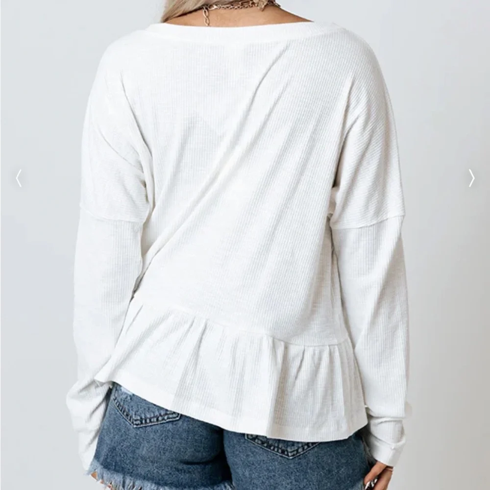 Shop Impressions Size Small White Shift Top with Peplum Bottom - Picture 4 of 7